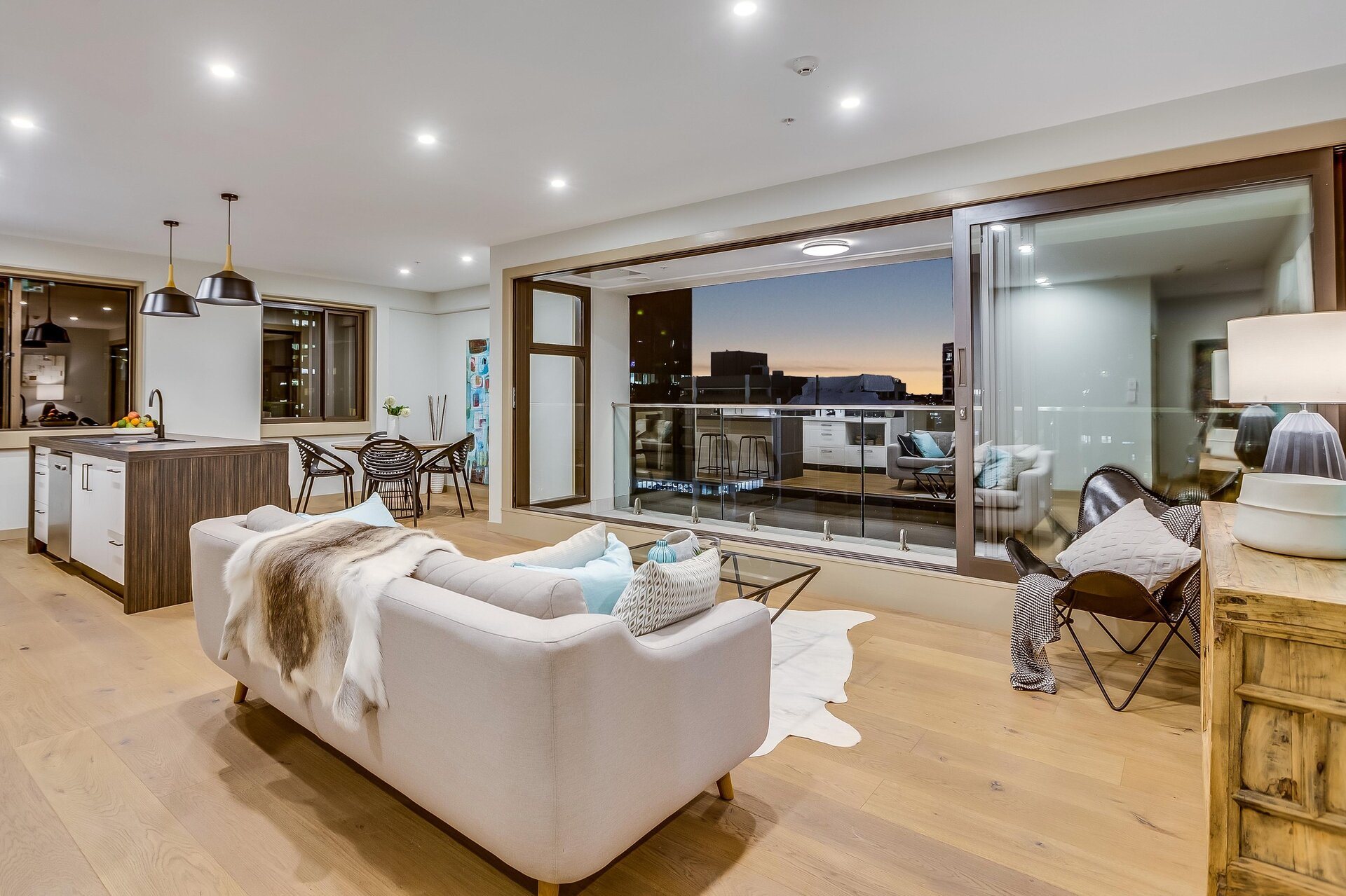 Open your world Open your world